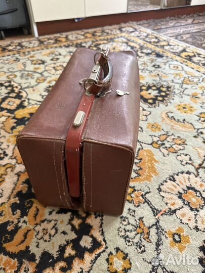 Чемоданчик