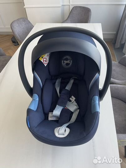 Детское автокресло Cybex Aton M i-Size