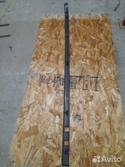 Молдинг на крышу прав. Opel Zafira