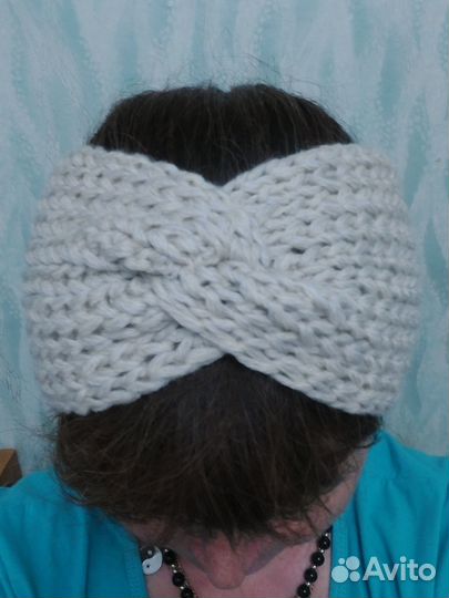 Повязка на голову вязаная