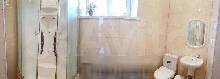 Комната 18 м² в 5-к., 2/2 эт.