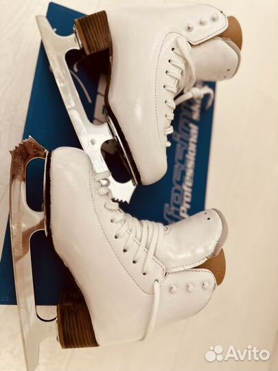 Фигурные коньки risport 225