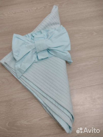 Одеяло детское с бантом на выписку