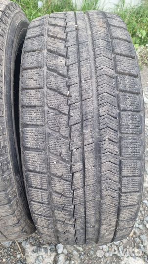 Bridgestone Blizzak VRX 235/55 R17 99S