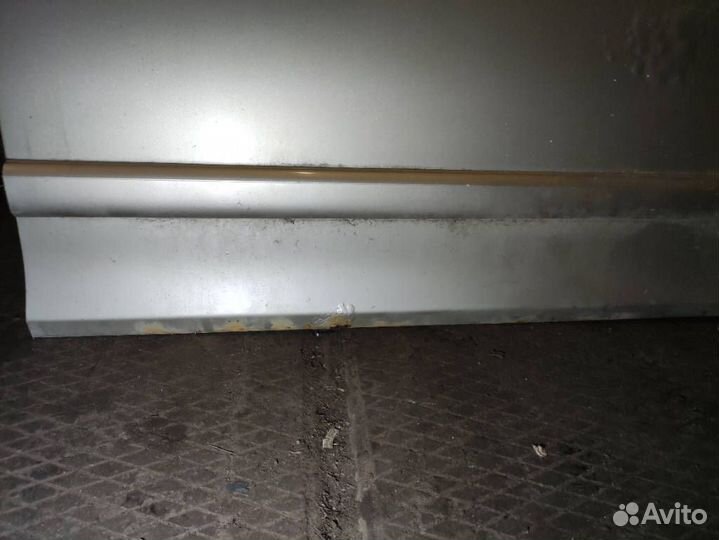 Передняя правая дверь Hyundai Sonata EF