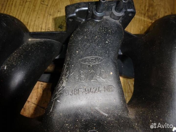 Коллектор впускной Ford Mondeo I 1993-1996