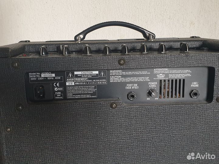 Комбоусилитель для электрогитары VOX AD30VT