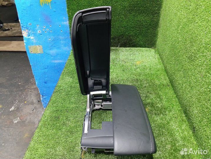 Подлокотник Audi A8 4H 4H cgwd 2012