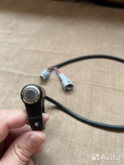 Светодиодный выключатель света на руль