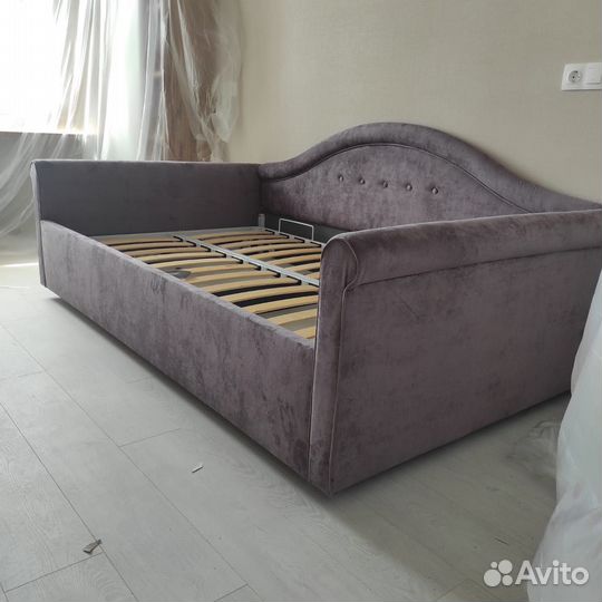 Кровать для девочки подростка