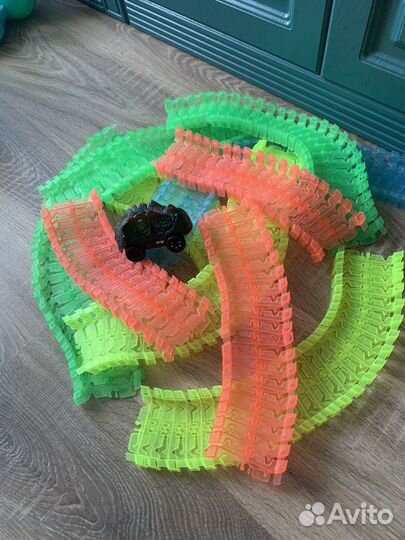 Конструктор + гибкий трек пакетом