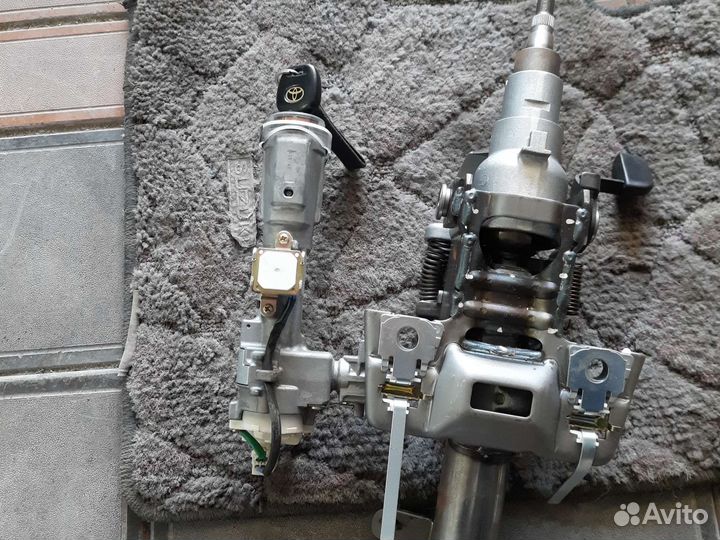 Замок зажигания Toyota Harrier