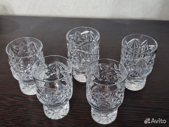 Хрустальные рюмки стопки