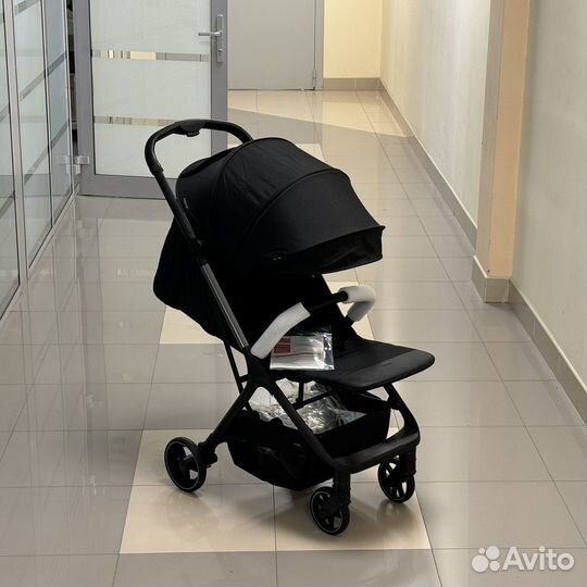 Прогулочная коляска Carrello Nova