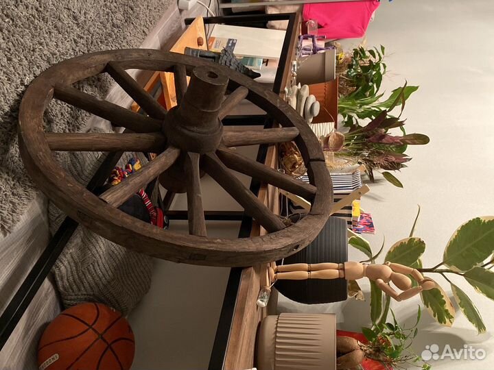 Колесо деревянное от телеги