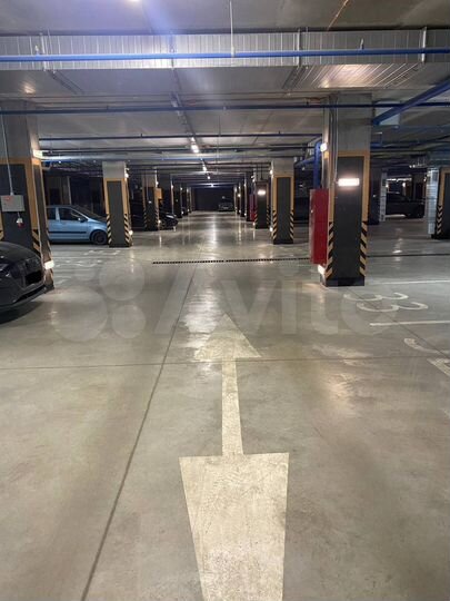 Машиноместо, 13 м²