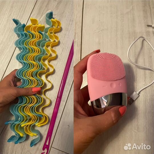 Бигуди и ультразвуковая щетка для лица