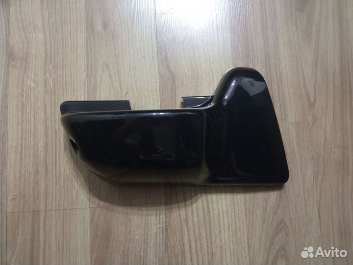 Накладка зеркала нижняя под камеру FAW J7