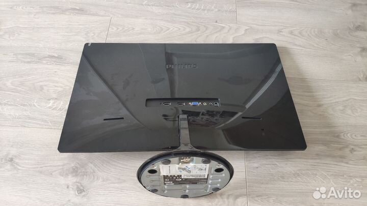 Монитор Philips 24