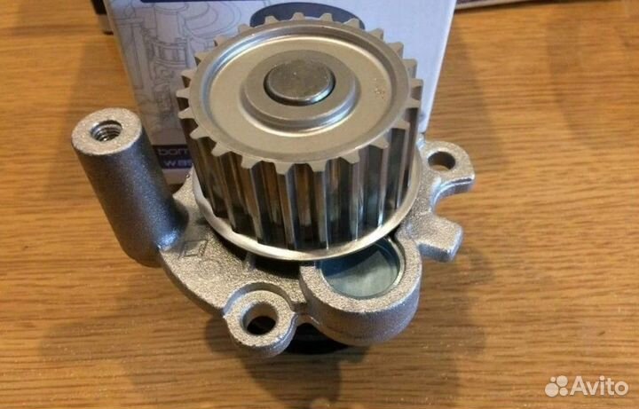 Насос водяной (помпа)