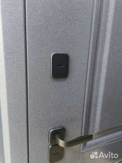 Дверь термо с установкой черная фурнитура