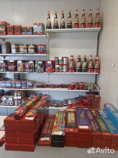 Салюты и фейерверки