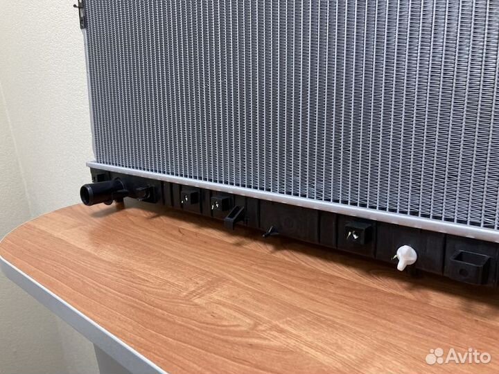 Радиатор охлаждения Шевроле Лачетти МКПП