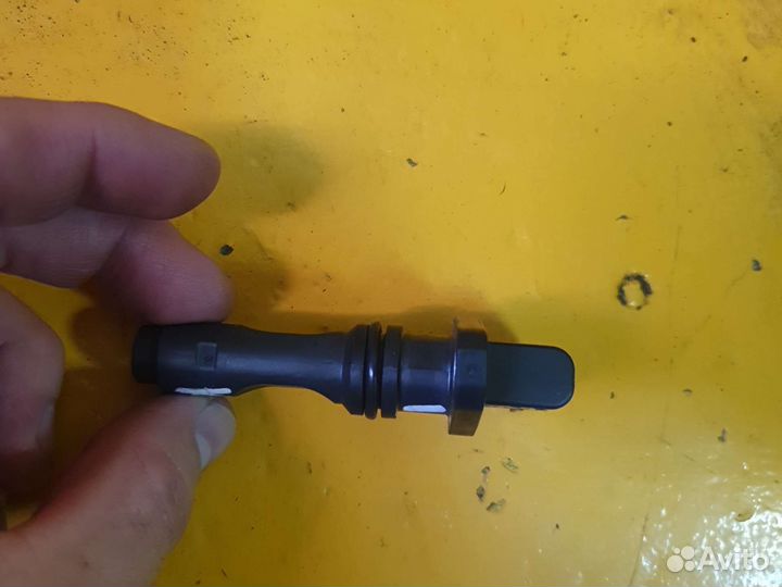 Датчик коленвала 4.6 1UR FSE FE lexus LS460 toyota