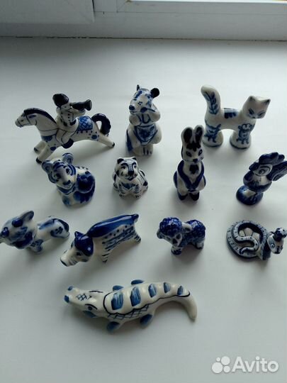 Фигурки животных гжель