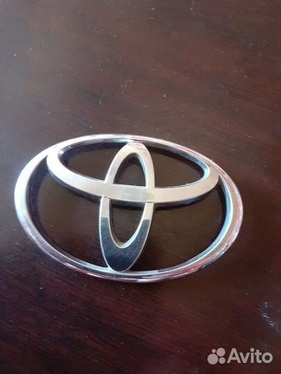 Эмблема тойота