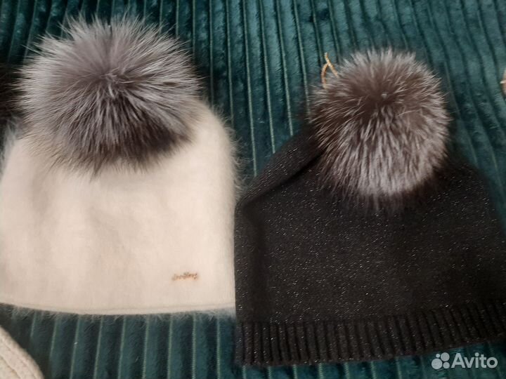 Натуральные помпоны из чернобурки и песца