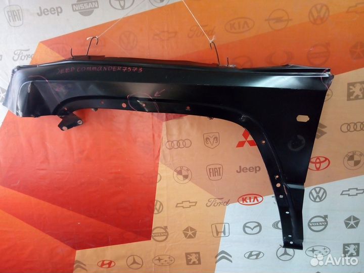 Jeep Commander XK (05-10) - крыло левое Б/У