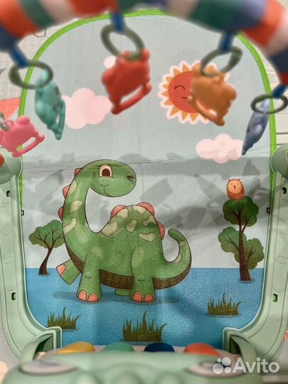 Развивающий коврик / игрушки для детей