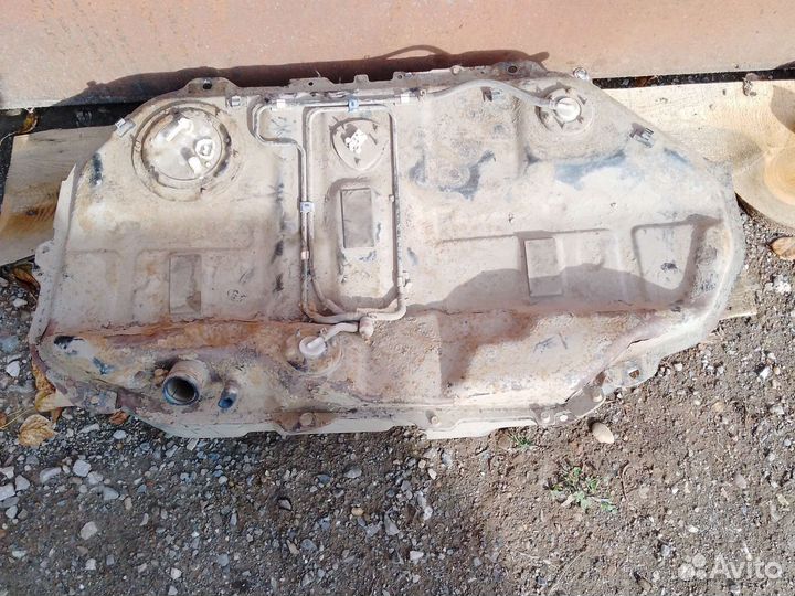 Бензобак mitsubishi lancer 9