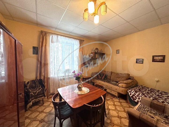 Комната 17,6 м² в 2-к., 1/2 эт.