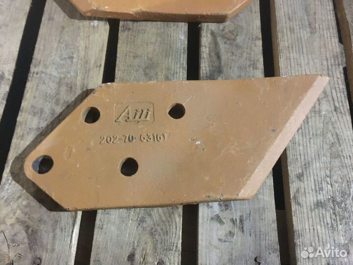 Бокорез Komatsu PC120 левый