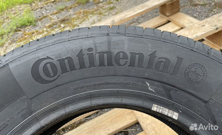 Continental ContiPremiumContact 5 215/65 R16