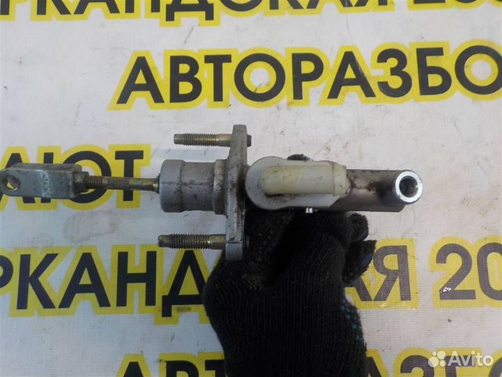 Цилиндр сцепления главный Nissan Almera (N16) 200