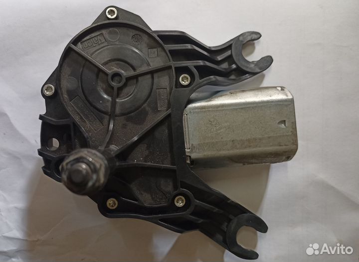 Мотор стеклоочистителя задний Largus