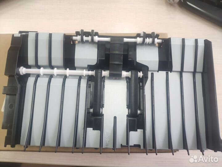 Узел подачи бумаги в сборе HP RM1-4548