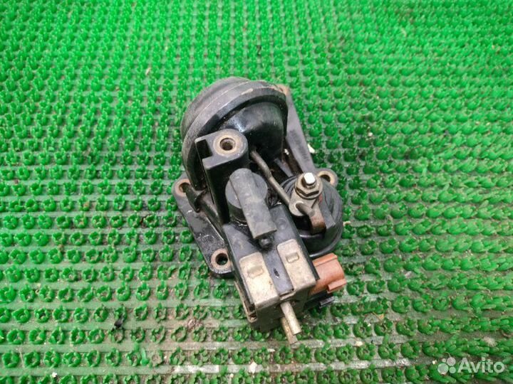 Механизм изменения длины впускного коллектора