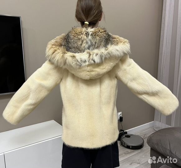 Шуба норковая с капюшоном
