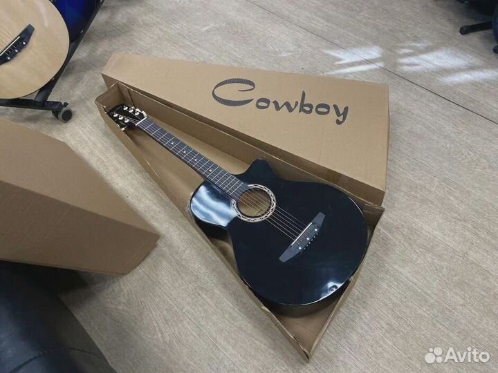Гитара новая в упаковке