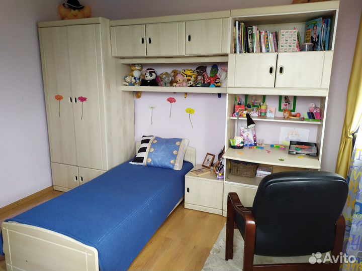 Комплект мебели для детской комнаты