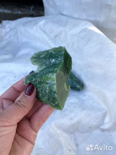 Камень Нефрит для ландшафта