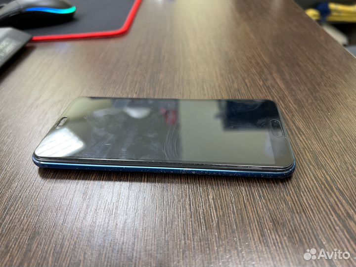 HONOR 10, 6/64 ГБ