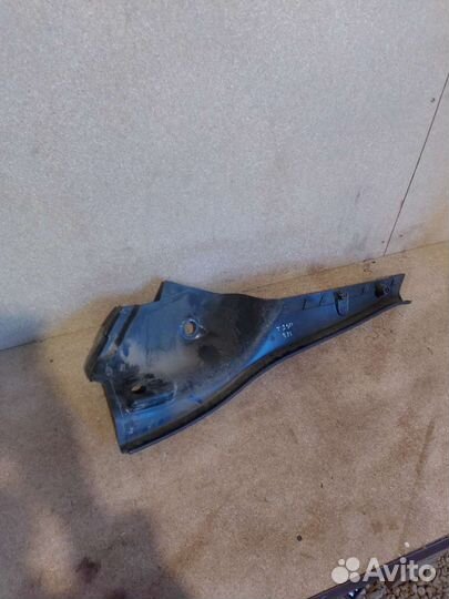 Пластик задней стойки Chevrolet Aveo T 250