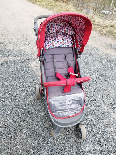 Прогулочная коляска