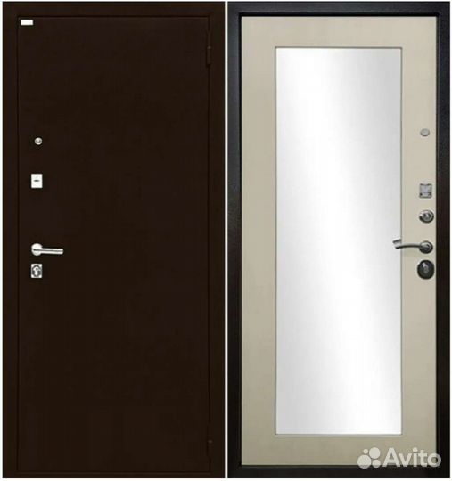 Входная дверь с зеркалом