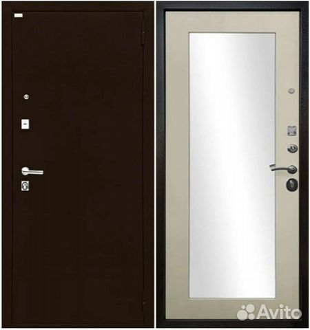 Входная дверь с зеркалом